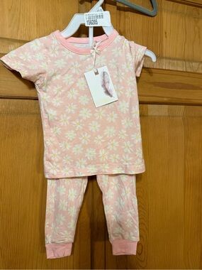 Jessica Simpson Pink Daisy Short-Sleeve Pajama Set